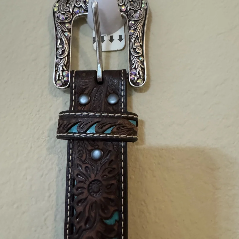 Ariat Brown Genuine Leather Belt with Silver Buckle and Swarovski Crystals - Picture 8 of 15